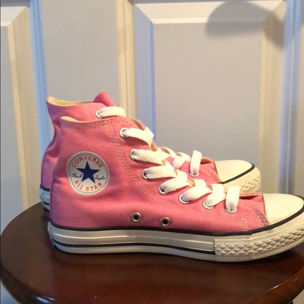 Converse All star high tops Pink Youth 2 Like new